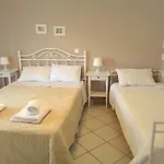 View Áyios Nikítas